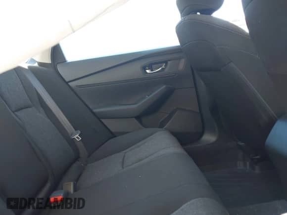 2024 Honda Accord EX с VIN 1HGCY1F37RA058936, выставлен на аукционе IAAI как лот 43255855 с пробегом 11 888 миль миль и . История ставок и продаж доступна на DreamBid. Изображение 8.