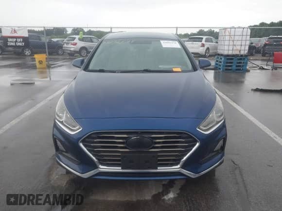 2018 Hyundai Sonata Eco с VIN 5NPE24AA1JH707241, выставлен на аукционе IAAI как лот 43092578 с пробегом 127 209 миль миль и . История ставок и продаж доступна на DreamBid. Изображение 12.