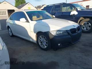 2010 BMW 3 Series 328i с VIN WBAPH7G57ANM53843, выставлен на аукционе IAAI как лот 42551875 с пробегом 141 245 миль миль и . История ставок и продаж доступна на DreamBid. Изображение 1.