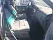 2001 Honda Odyssey EX z VIN 2HKRL18601H610966, wystawiony jako IAAI lot #43380576 z przebiegiem 184 426 mil mil oraz . Historia ofert i sprzedaży dostępna na DreamBid. Obrazek 5.