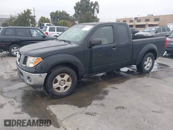 2008 Nissan Frontier SE с VIN 1N6AD06UX8C407687, выставлен на аукционе IAAI как лот 43591308 с пробегом 128 946 миль миль и . История ставок и продаж доступна на DreamBid. Изображение 2.