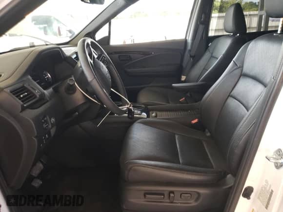 2022 Honda Passport Elite with VIN 5FNYF8H01NB015037, listed as a Copart auction lot 68884275 with 39,956 mi miles and Salvage title. Bid and sale history available at DreamBid. Image 7.