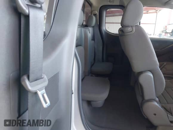 2006 Nissan Frontier XE with VIN 1N6BD06TX6C456493, listed as a IAAI auction lot 42586275 with 166,187 mi miles and . Bid and sale history available at DreamBid. Image 8.