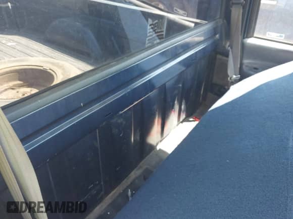 1998 Chevrolet Silverado 1500 с VIN 1GCEC14W4WZ183201, выставлен на аукционе IAAI как лот 43139571 с пробегом 176 288 миль миль и . История ставок и продаж доступна на DreamBid. Изображение 8.