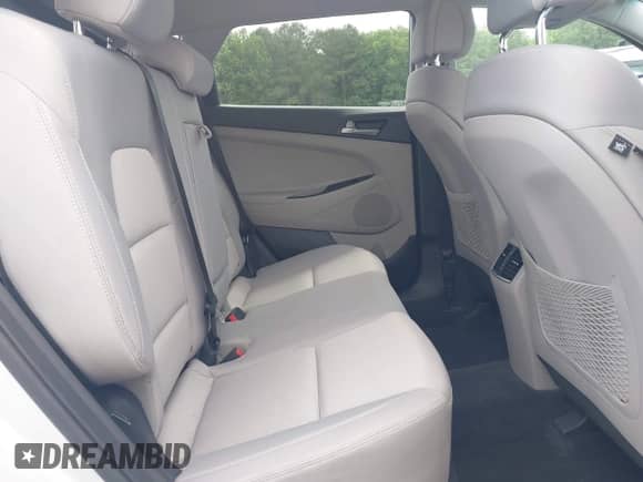 2018 Hyundai Tucson Sport с VIN KM8J33AL4JU802594, выставлен на аукционе IAAI как лот 42456978 с пробегом 47 539 миль миль и . История ставок и продаж доступна на DreamBid. Изображение 8.