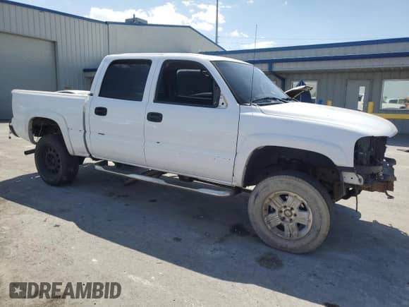 2006 GMC Sierra 1500 SLE1 с VIN 2GTEK13T061103203, выставлен на аукционе Copart как лот 69231735 с пробегом Не указан миль и Списание • Salvage title. История ставок и продаж доступна на DreamBid. Изображение 4.