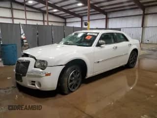 2010 Chrysler 300 C с VIN 2C3CK6CT5AH331027, выставлен на аукционе Copart как лот 43376865 с пробегом 68 058 миль миль и Чистый • Clean title. История ставок и продаж доступна на DreamBid. Изображение 1.