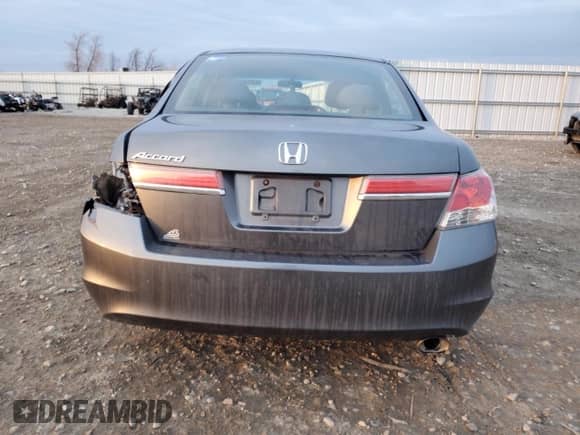 2012 Honda Accord EX z VIN 1HGCP2E76CA034406, wystawiony jako Copart lot #47750365 z przebiegiem 148 313 mil mil oraz Nie do naprawy • Non repairable. Historia ofert i sprzedaży dostępna na DreamBid. Obrazek 6.