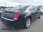 2018 Chrysler 300 Touring L с VIN 2C3CCAAG1JH279305, выставлен на аукционе IAAI как лот 43048635 с пробегом 116 962 миль миль и . История ставок и продаж доступна на DreamBid. Изображение 4.