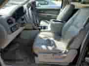 2008 Chevrolet Tahoe z VIN 1GNFK13588R277365, wystawiony jako Copart lot #50990965 z przebiegiem 193 299 mil mil oraz Szkoda całkowita • Salvage title. Historia ofert i sprzedaży dostępna na DreamBid. Obrazek 7.