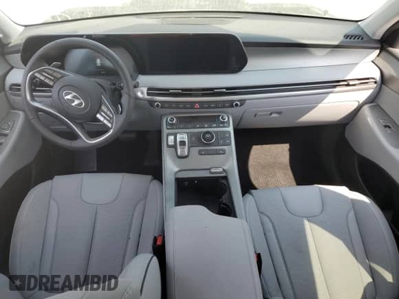 2025 Hyundai Palisade SEL z VIN KM8R24GE8SU934313, wystawiony jako Copart lot #68681935 z przebiegiem 621 mil mil oraz Szkoda całkowita • Salvage title. Historia ofert i sprzedaży dostępna na DreamBid. Obrazek 8.