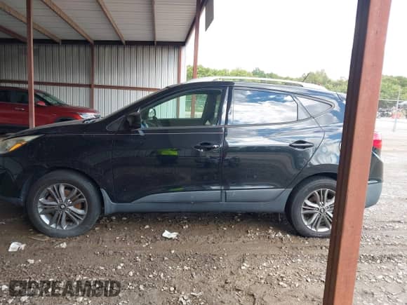 2015 Hyundai Tucson SE с VIN KM8JUCAGXFU110962, выставлен на аукционе IAAI как лот 43329277 с пробегом 193 054 миль миль и . История ставок и продаж доступна на DreamBid. Изображение 14.