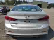 2018 Hyundai Elantra SE z VIN 5NPD74LF7JH214783, wystawiony jako Copart lot #70204745 z przebiegiem 32 366 mil mil oraz Szkoda całkowita • Salvage title. Historia ofert i sprzedaży dostępna na DreamBid. Obrazek 6.