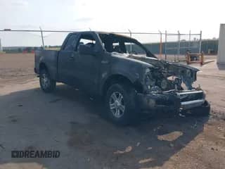 2005 Ford F-150 XLT z VIN 1FTPX14515FB24658, wystawiony jako IAAI lot #43187755 z przebiegiem Nie podano mil oraz . Historia ofert i sprzedaży dostępna na DreamBid. Obrazek 1.