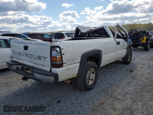 2002 Chevrolet Silverado 2500 Work Truck with VIN 1GCGC24UX2Z317796, listed as a Copart auction lot 75567114 with 226,308 mi miles and Salvage title. Bid and sale history available at DreamBid. Image 3.