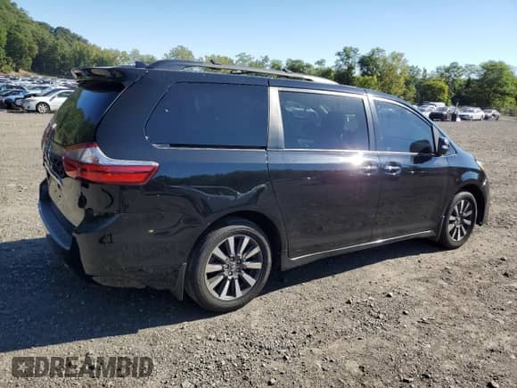 2020 Toyota Sienna XLE z VIN 5TDDZ3DCXLS228487, wystawiony jako Copart lot #70249615 z przebiegiem 39 481 mil mil oraz Szkoda całkowita • Salvage title. Historia ofert i sprzedaży dostępna na DreamBid. Obrazek 3.