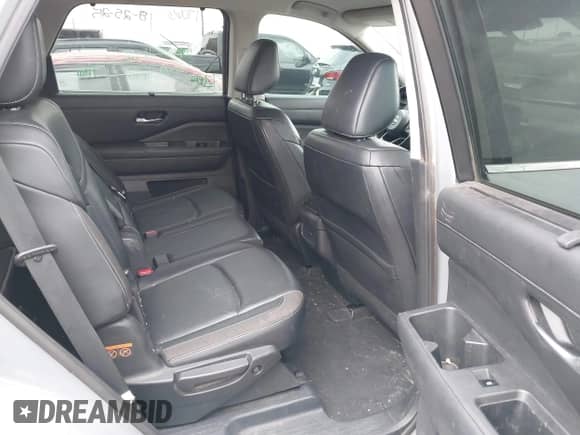 2022 Nissan Pathfinder SL z VIN 5N1DR3CA3NC225009, wystawiony jako IAAI lot #43154321 z przebiegiem 158 241 mil mil oraz . Historia ofert i sprzedaży dostępna na DreamBid. Obrazek 8.