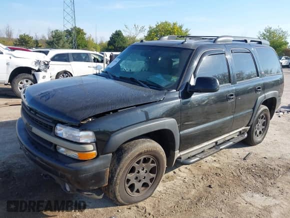 2005 Chevrolet Tahoe Z71 с VIN 1GNEK13Z25R249801, выставлен на аукционе IAAI как лот 43322601 с пробегом 259 409 миль миль и . История ставок и продаж доступна на DreamBid. Изображение 2.