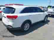 2017 Kia Sorento LX с VIN 5XYPG4A39HG266830, выставлен на аукционе IAAI как лот 42095601 с пробегом 112 291 миль миль и . История ставок и продаж доступна на DreamBid. Изображение 4.