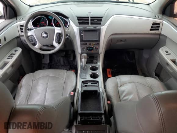 2010 Chevrolet Traverse 1LT с VIN 1GNLRFED2AS145152, выставлен на аукционе Copart как лот 70765415 с пробегом 174 790 миль миль и Списание • Salvage title. История ставок и продаж доступна на DreamBid. Изображение 8.