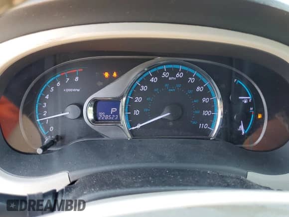 2012 Toyota Sienna XLE with VIN 5TDDK3DC5CS043722, listed as a Copart auction lot 81994915 with 228,523 mi miles and Salvage title. Bid and sale history available at DreamBid. Image 9.