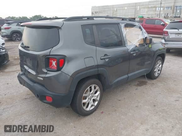 2017 Jeep Renegade Latitude с VIN ZACCJABB2HPG41882, выставлен на аукционе IAAI как лот 42461752 с пробегом 68 426 миль миль и . История ставок и продаж доступна на DreamBid. Изображение 4.