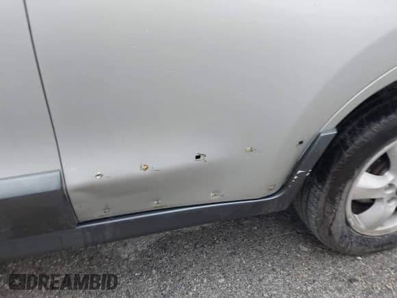 2005 Hyundai Santa Fe GLS с VIN KM8SC13D05U932456, выставлен на аукционе IAAI как лот 43287265 с пробегом Не указан миль и . История ставок и продаж доступна на DreamBid. Изображение 6.