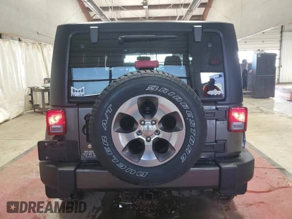 2018 Jeep Wrangler Sahara with VIN 1C4AJWBG3JL909722, listed as a Copart auction lot 50486925 with 45,104 mi miles and Salvage title. Bid and sale history available at DreamBid. Image 6.