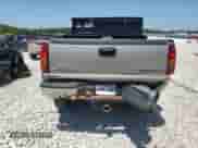 2002 Chevrolet Silverado 2500HD LS с VIN 1GCHK29UX2E293779, выставлен на аукционе Copart как лот 61271445 с пробегом 86 812 миль миль и Чистый • Clean title. История ставок и продаж доступна на DreamBid. Изображение 6.