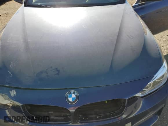 2018 BMW 3 Series 330i xDrive z VIN WBA8D9G53JNU70778, wystawiony jako Copart lot #85114405 z przebiegiem 136 337 mil mil oraz Czysty tytuł • Clean title. Historia ofert i sprzedaży dostępna na DreamBid. Obrazek 11.