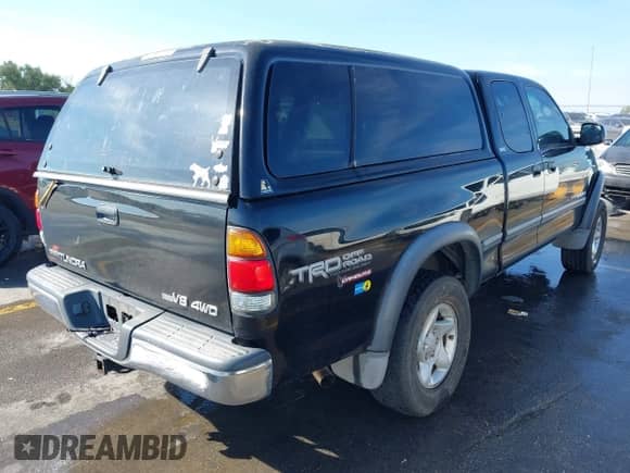 2002 Toyota Tundra SR5 с VIN 5TBBT44102S291201, выставлен на аукционе IAAI как лот 43377504 с пробегом 194 215 миль миль и . История ставок и продаж доступна на DreamBid. Изображение 4.