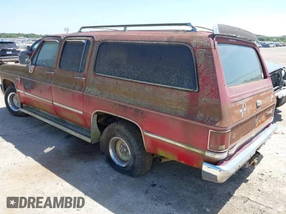 1986 Chevrolet Suburban with VIN 1G8EC16L3GF180466, listed as a IAAI auction lot 42790845 with 20,118 mi miles and . Bid and sale history available at DreamBid. Image 3.