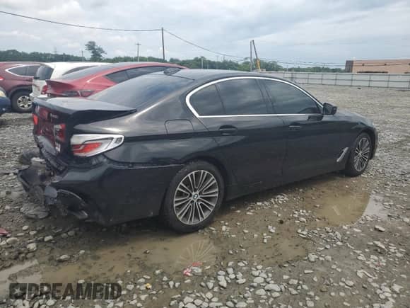 2019 BMW 5 Series 540i xDrive z VIN WBAJE7C5XKWD55540, wystawiony jako Copart lot #63302835 z przebiegiem 123 219 mil mil oraz Szkoda całkowita • Salvage title. Historia ofert i sprzedaży dostępna na DreamBid. Obrazek 3.