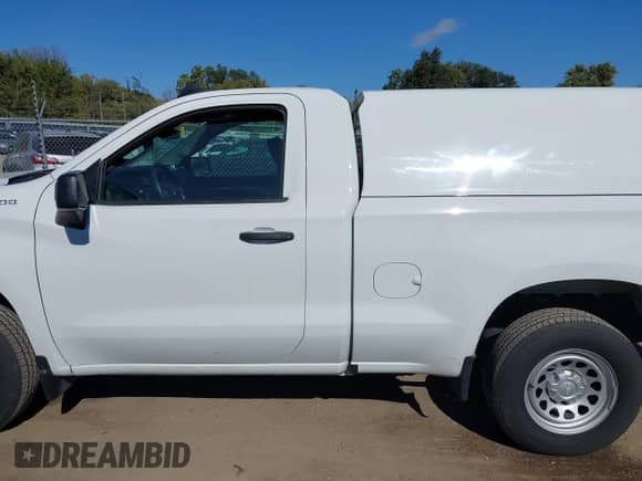 2023 Chevrolet Silverado 1500 Work Truck z VIN 3GCNAAEK3PG336539, wystawiony jako IAAI lot #43511134 z przebiegiem 222 350 mil mil oraz . Historia ofert i sprzedaży dostępna na DreamBid. Obrazek 14.