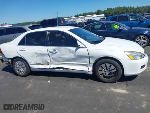 2006 Honda Accord LX с VIN 1HGCM56406A161123, выставлен на аукционе IAAI как лот 43080547 с пробегом 229 916 миль миль и . История ставок и продаж доступна на DreamBid. Изображение 14.