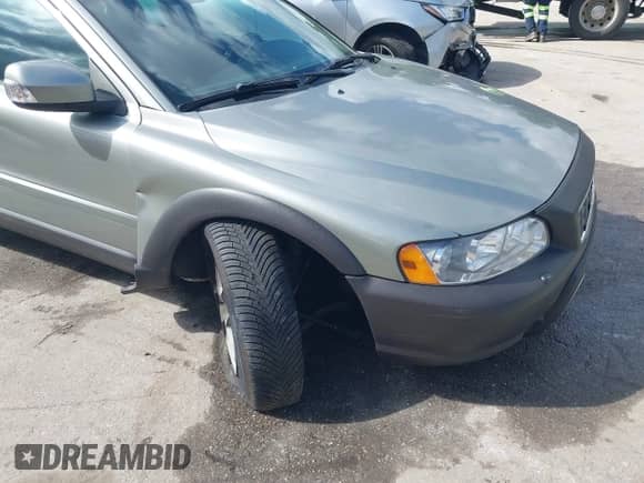 2007 Volvo XC70 with VIN YV4SZ592171282098, listed as a IAAI auction lot 42333059 with 150,906 mi miles and . Bid and sale history available at DreamBid. Image 17.