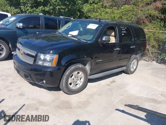 2013 Chevrolet Tahoe LT с VIN 1GNSCBE06DR294310, выставлен на аукционе IAAI как лот 43206896 с пробегом 183 993 миль миль и . История ставок и продаж доступна на DreamBid. Изображение 17.