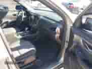 2023 Chevrolet Traverse LT Cloth z VIN 1GNERGKW8PJ129783, wystawiony jako IAAI lot #43334491 z przebiegiem 23 229 mil mil oraz . Historia ofert i sprzedaży dostępna na DreamBid. Obrazek 5.