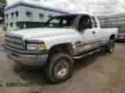 2000 Dodge 2500 с VIN 3B7KF2367YG158765, выставлен на аукционе Copart как лот 59000375 с пробегом Не указан миль и Списание • Salvage title. История ставок и продаж доступна на DreamBid. Изображение 1.