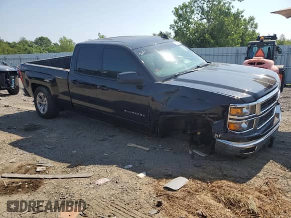 2015 Chevrolet Silverado 1500 LT с VIN 1GCRCREH2FZ235327, выставлен на аукционе Copart как лот 66153915 с пробегом 233 187 миль миль и Чистый • Clean title. История ставок и продаж доступна на DreamBid. Изображение 4.