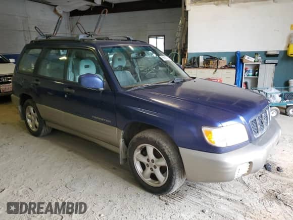 2001 Subaru Forester S with VIN JF1SF65501H761683, listed as a Copart auction lot 69635725 with 207,855 mi miles and Clean title. Bid and sale history available at DreamBid. Image 4.