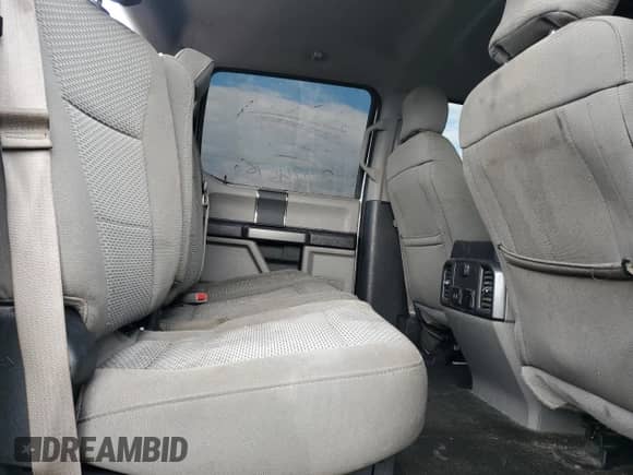 2017 Ford F-250 Lariat z VIN 1FT7W2B67HED66031, wystawiony jako Copart lot #67554285 z przebiegiem Nie podano mil oraz Szkoda całkowita • Salvage title. Historia ofert i sprzedaży dostępna na DreamBid. Obrazek 10.