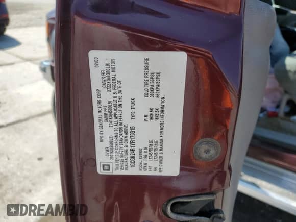 2000 Chevrolet Silverado 2500 z VIN 1GCGK24R1YR179315, wystawiony jako Copart lot #62485564 z przebiegiem 125 566 mil mil oraz Szkoda całkowita • Salvage title. Historia ofert i sprzedaży dostępna na DreamBid. Obrazek 13.