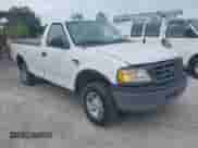 2003 Ford F-150 XL z VIN 2FTRF18W43CA95650, wystawiony jako IAAI lot #42088683 z przebiegiem Nie podano mil oraz . Historia ofert i sprzedaży dostępna na DreamBid. Obrazek 1.