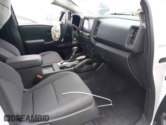 2024 Nissan Frontier S with VIN 1N6ED1CL4RN648072, listed as a IAAI auction lot 42406175 with 27,452 mi miles and . Bid and sale history available at DreamBid. Image 5.