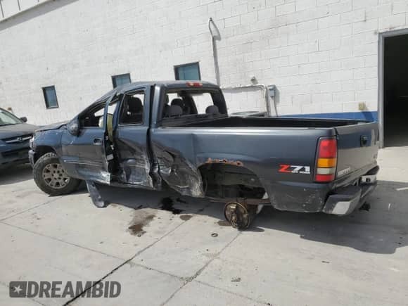 2005 GMC Sierra 1500 SLE с VIN 1GTEK19Z25Z210691, выставлен на аукционе Copart как лот 66387295 с пробегом Не указан миль и Списание • Salvage title. История ставок и продаж доступна на DreamBid. Изображение 2.