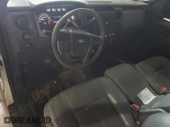 2012 Ford F-150 XL z VIN 1FTMF1CM7CKD75378, wystawiony jako Copart lot #70924675 z przebiegiem 267 957 mil mil oraz Szkoda całkowita • Salvage title. Historia ofert i sprzedaży dostępna na DreamBid. Obrazek 8.