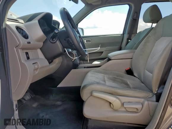 2014 Honda Pilot LX с VIN 5FNYF3H27EB002992, выставлен на аукционе Copart как лот 68521245 с пробегом 61 287 миль миль и Списание • Salvage title. История ставок и продаж доступна на DreamBid. Изображение 7.