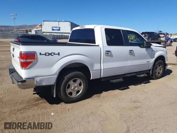 2014 Ford F-150 XL с VIN 1FTFW1ET1EKF57108, выставлен на аукционе Copart как лот 87426955 с пробегом 126 274 миль миль и Списание • Salvage title. История ставок и продаж доступна на DreamBid. Изображение 3.