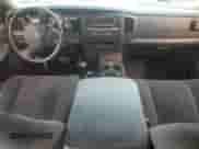 2005 Dodge 1500 SLT с VIN 1D7HU18D85S117556, выставлен на аукционе Copart как лот 59357415 с пробегом Не указан миль и Списание • Salvage title. История ставок и продаж доступна на DreamBid. Изображение 8.